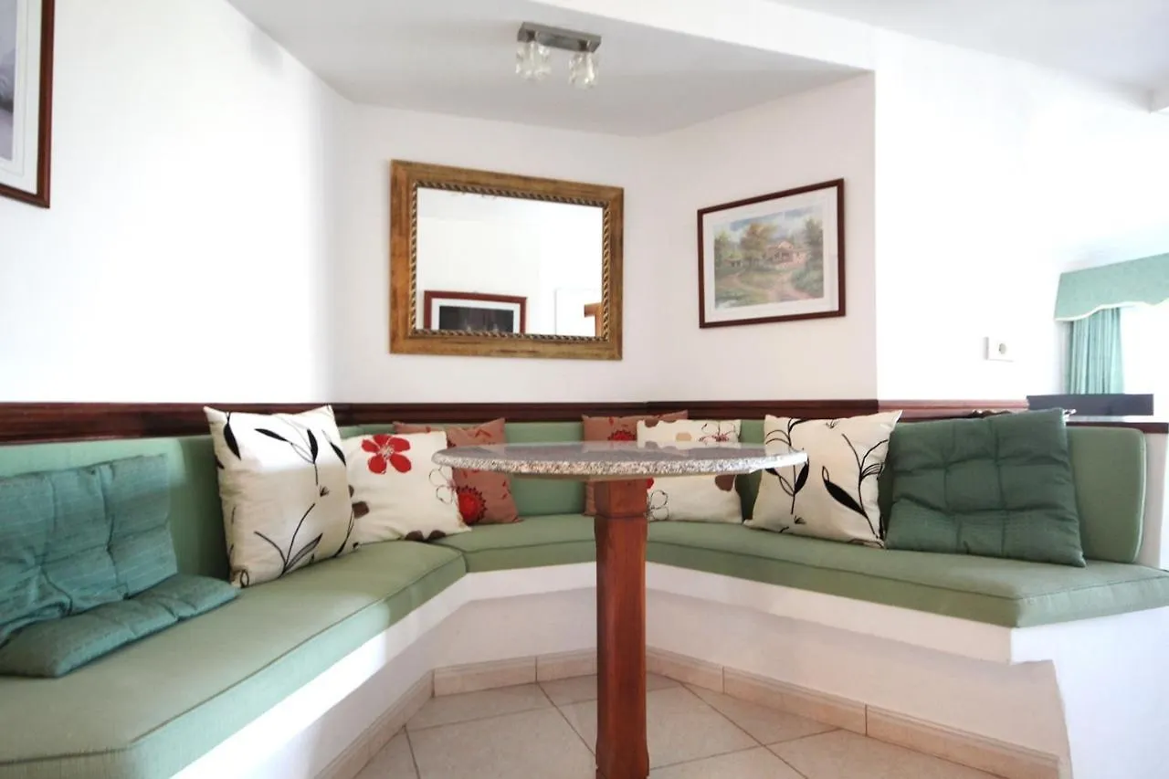 Two Bedroom Apartment Near El Duque Beach, Costa Adeje 0*, アデヘ