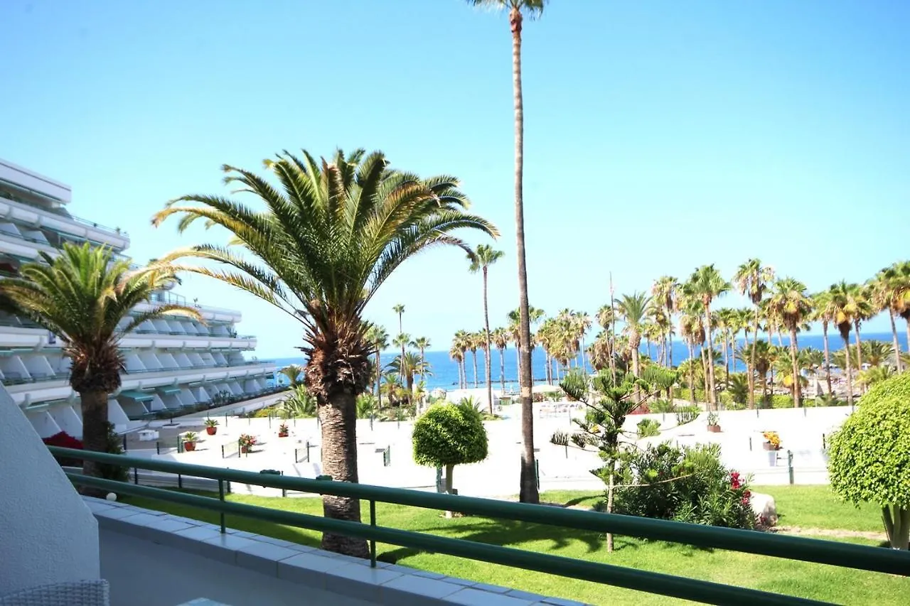 Two Bedroom Apartment Near El Duque Beach, Costa Adeje アデヘ